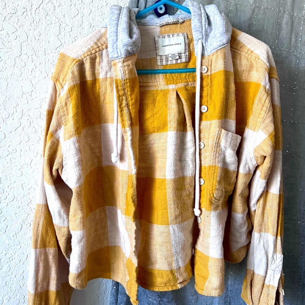 American Eagle Plaid Yellow Cropped Sweater